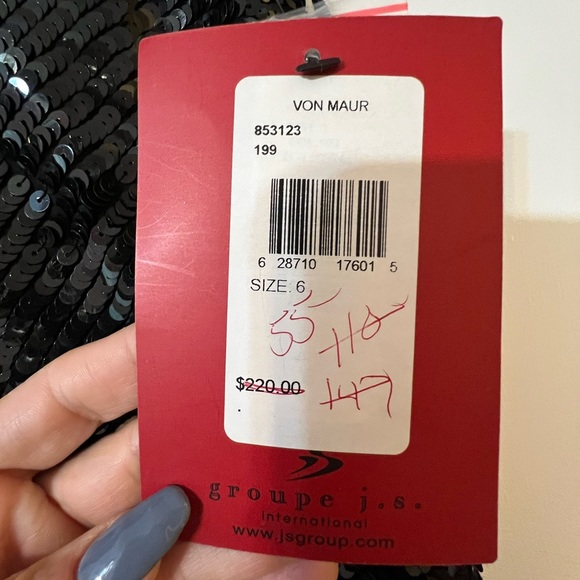 NWT A Line Black Sequin Skirt Size 6 - Picture 3 of 3